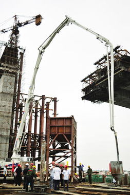 東江南特大橋工程即將收官，建設(shè)成果顯著